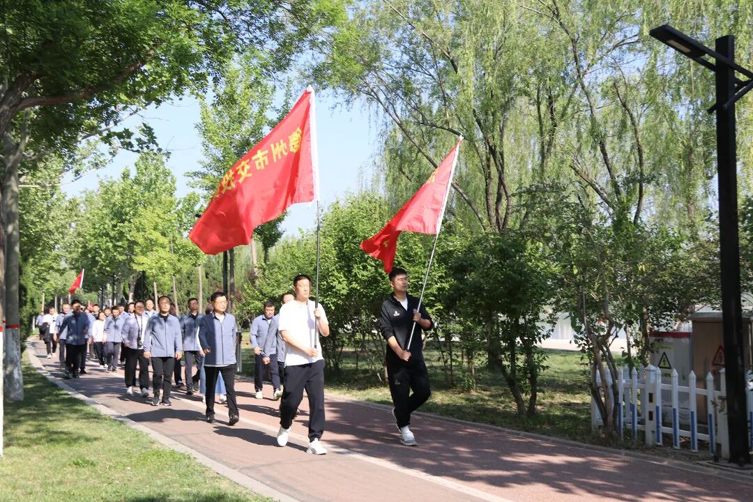 五一健步行2.jpg 五一健步行2.jpg